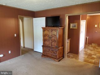 516 ELM AVE, Hamburg, PA 19526