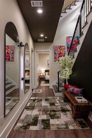 915 Thompson Street, Houston, TX 77007