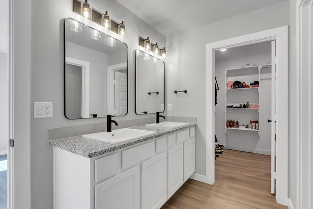 2812 HIDALGO AV, Midland, TX 79705