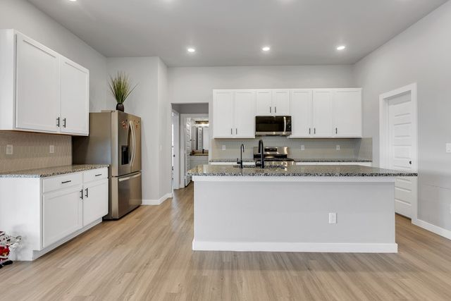 2812 HIDALGO AV, Midland, TX 79705