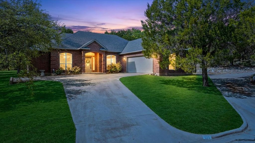119 Spanish Oaks Trail, Glen Rose, TX 76043