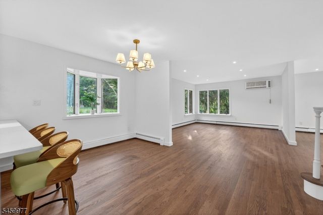 6 RACE STREET, Union Twp., NJ 08867