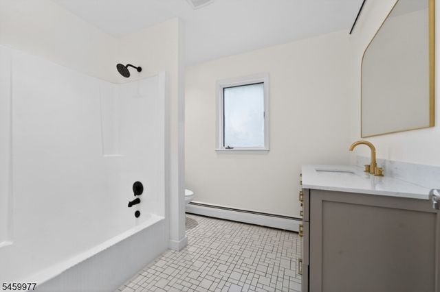 6 RACE STREET, Union Twp., NJ 08867