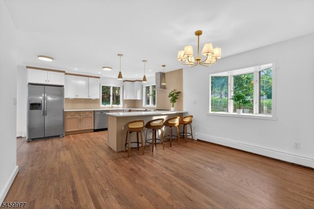 6 RACE STREET, Union Twp., NJ 08867