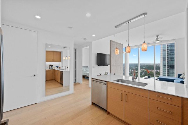 301 West Ave 2902, Austin, TX 78701