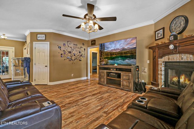 504 Ridge Top Drive, Jamestown, TN 38556