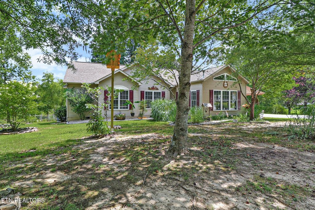 504 Ridge Top Drive, Jamestown, TN 38556