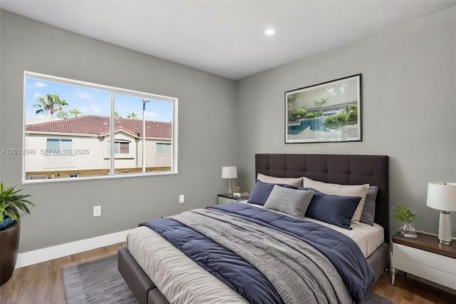 7995 NW 8th St 100C, Miami, FL 33126