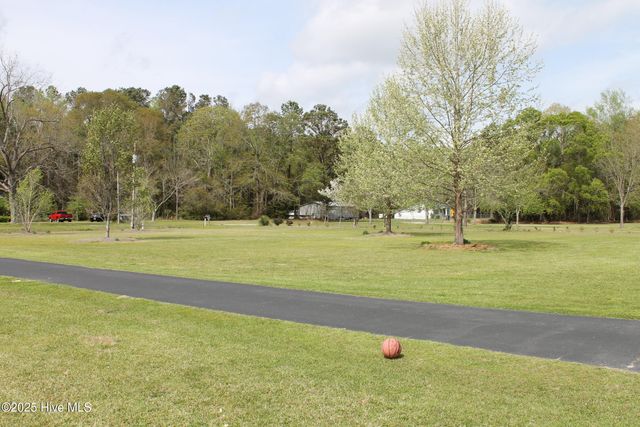 6370 Honey Hill Road, Hallsboro, NC 28442