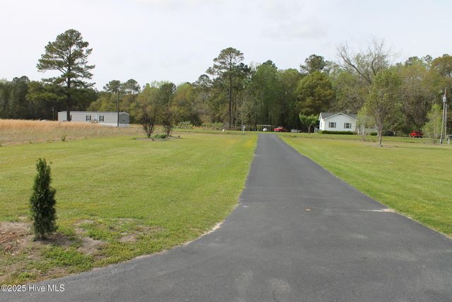 6370 Honey Hill Road, Hallsboro, NC 28442