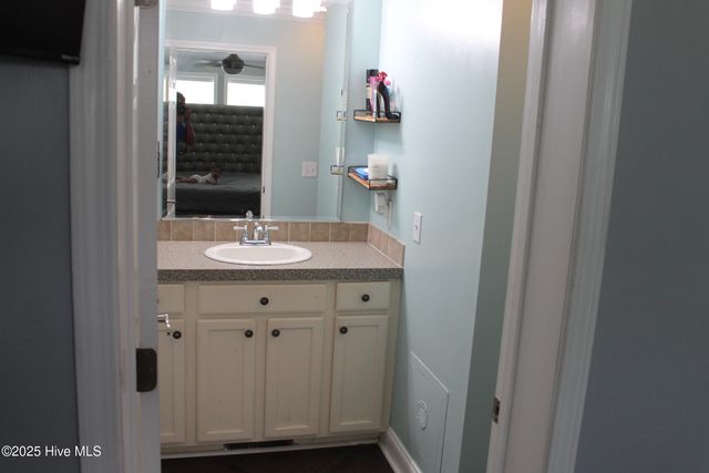 6370 Honey Hill Road, Hallsboro, NC 28442