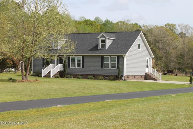 6370 Honey Hill Road, Hallsboro, NC 28442