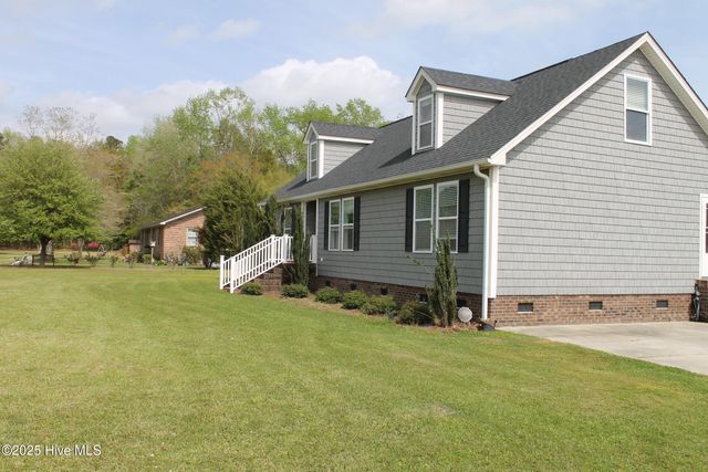 6370 Honey Hill Road, Hallsboro, NC 28442