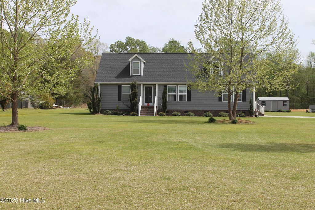 6370 Honey Hill Road, Hallsboro, NC 28442