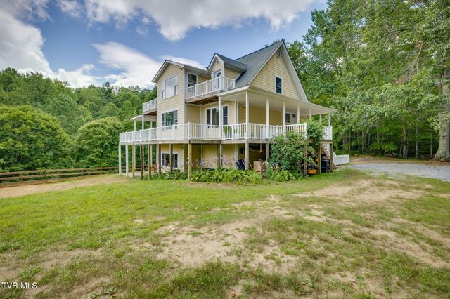 1196 Buck Mountain Road, Roan Mountain, TN 37687