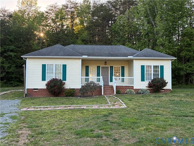269 Willow Farm Ln, Bumpass, VA 23024