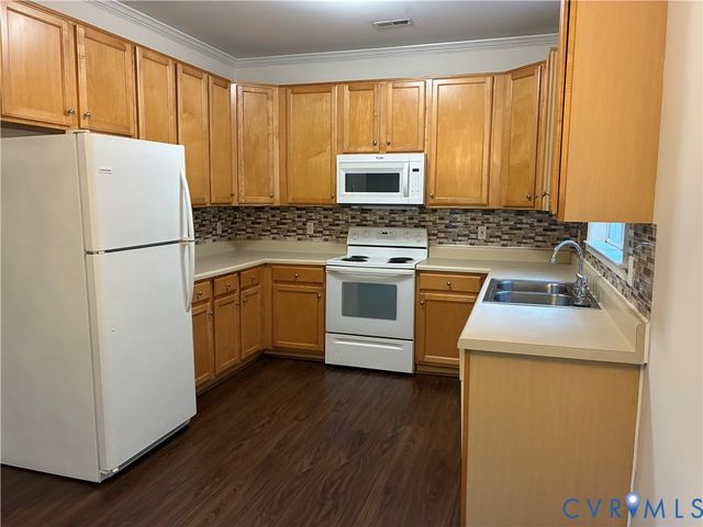 269 Willow Farm Ln, Bumpass, VA 23024