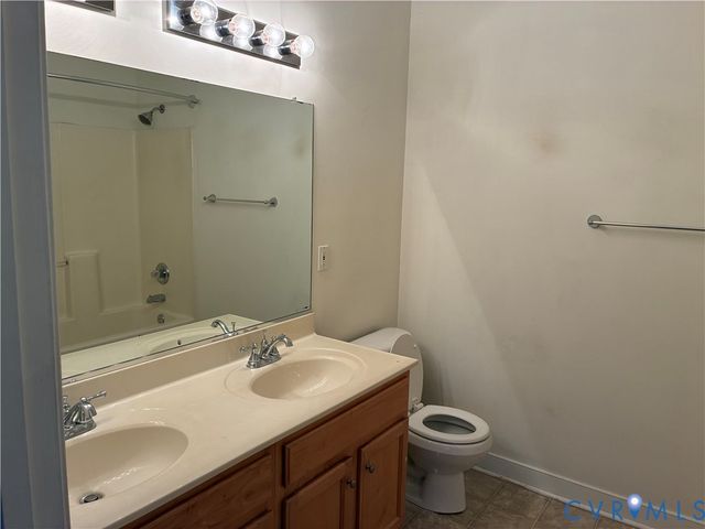 269 Willow Farm Ln, Bumpass, VA 23024
