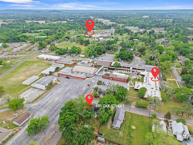 201 Day Street, Hartselle, AL 35640