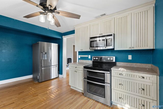 201 Day Street, Hartselle, AL 35640