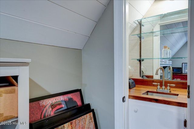 3302 Country Club Road, New Bern, NC 28562