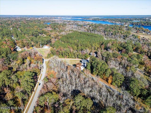 3302 Country Club Road, New Bern, NC 28562