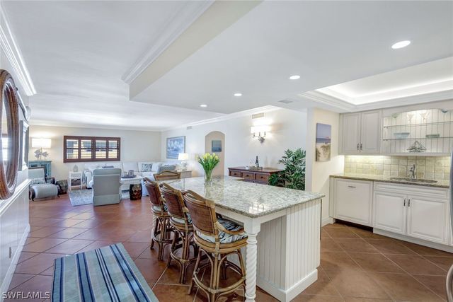 1919 Gulf Shore BLVD N 603, Naples, FL 34102