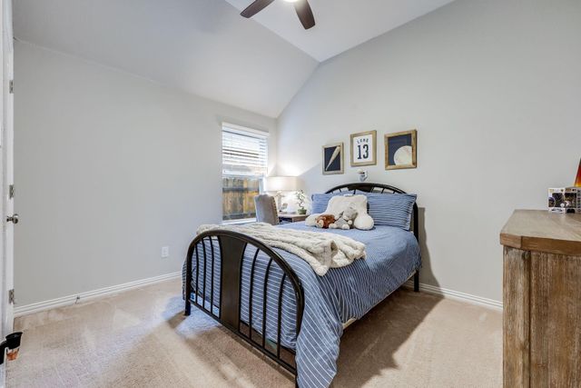 7820 Turnback Ledge TRL, Lago Vista, TX 78645