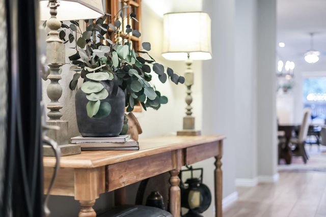 7820 Turnback Ledge TRL, Lago Vista, TX 78645