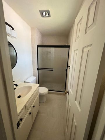 908 Brandywine Dr, Lodi, CA 95240