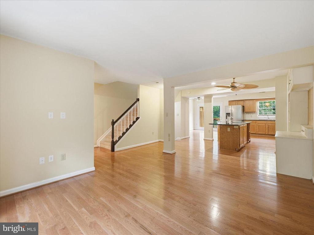 Image 18 of property listing at 1002 LINDSAY LN, Hagerstown, MD 21742