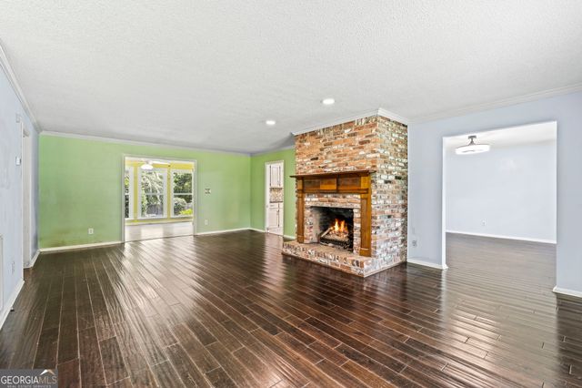 6698 Chriswood Drive, Macon, GA 31216