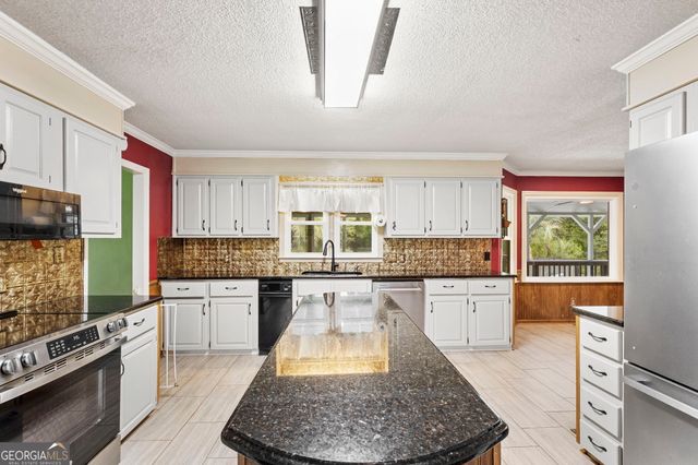 6698 Chriswood Drive, Macon, GA 31216