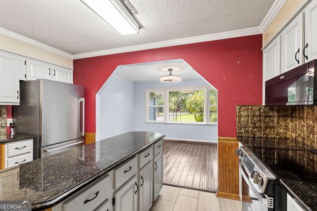 6698 Chriswood Drive, Macon, GA 31216