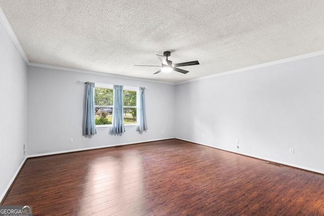 6698 Chriswood Drive, Macon, GA 31216
