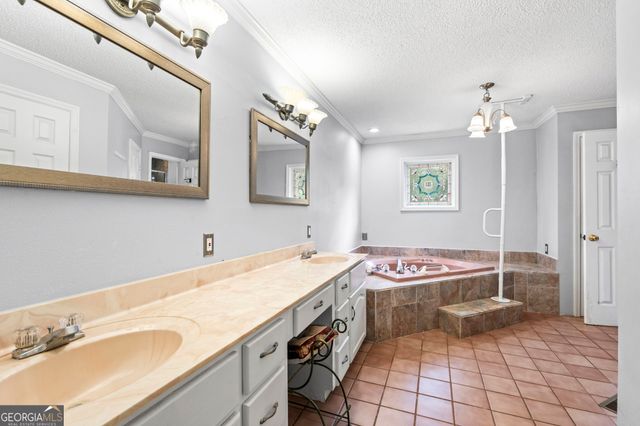 6698 Chriswood Drive, Macon, GA 31216