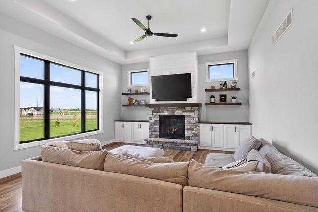 3006 Curtis Court, Sun Prairie, WI 53590
