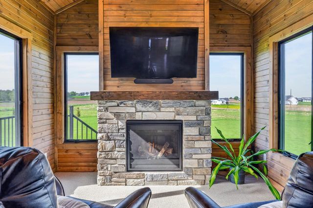 3006 Curtis Court, Sun Prairie, WI 53590