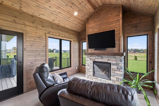 3006 Curtis Court, Sun Prairie, WI 53590