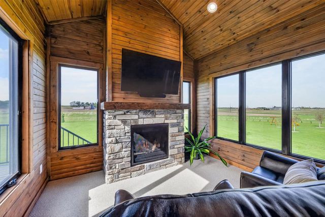3006 Curtis Court, Sun Prairie, WI 53590