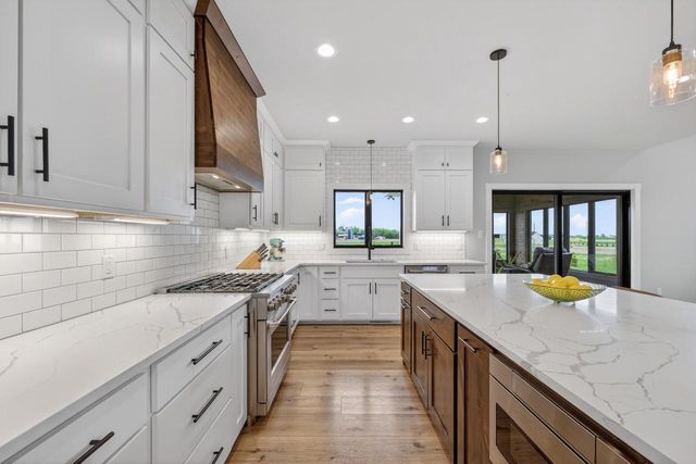 3006 Curtis Court, Sun Prairie, WI 53590