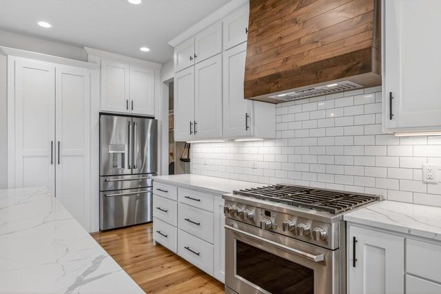 3006 Curtis Court, Sun Prairie, WI 53590