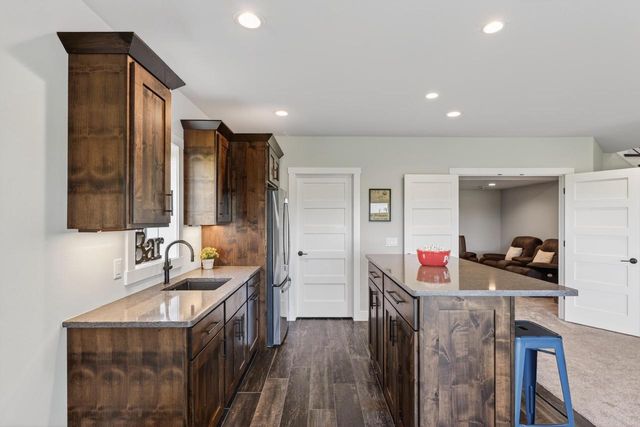 3006 Curtis Court, Sun Prairie, WI 53590