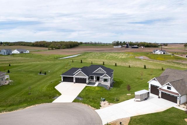 3006 Curtis Court, Sun Prairie, WI 53590