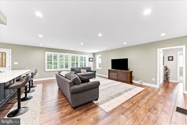 61 DUNCAN LN, Springfield, PA 19064