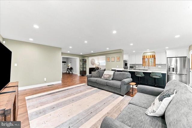 61 DUNCAN LN, Springfield, PA 19064