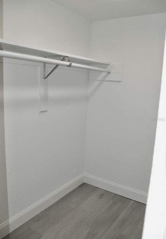 Image 15 of property listing at 11525 8TH WAY N 509, St Petersburg, FL 33716