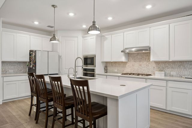 1401 Chestnut Gdn, Northlake, TX 76226