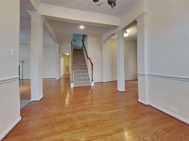 3009 Fallbrook Court, Pearland, TX 77584