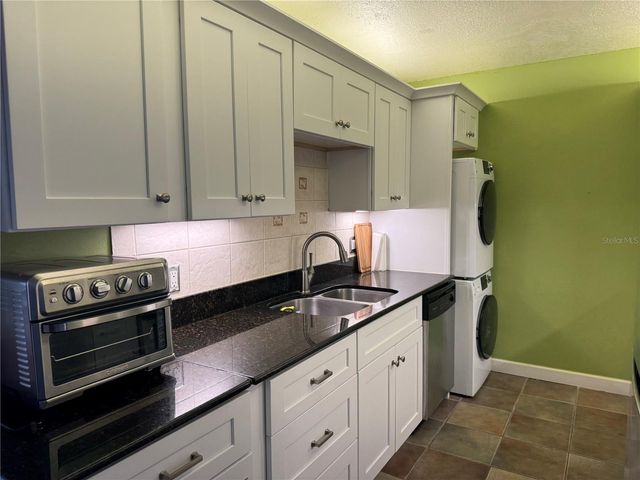 3211 W SWANN AVENUE 1005, Tampa, FL 33609